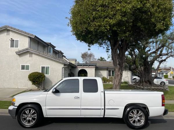 2003 GMC Sierra 1st Gen - Image 2 of 17