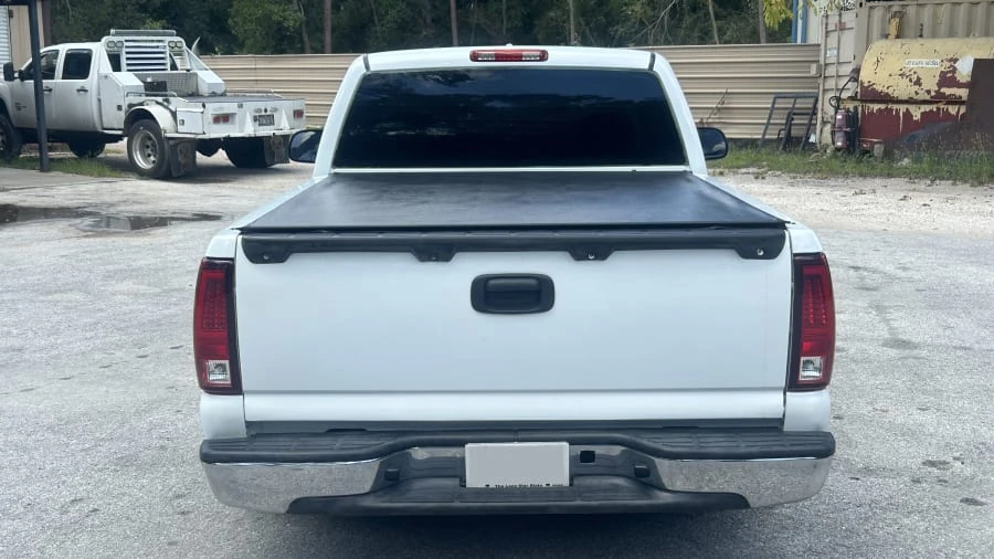 2004 GMC Sierra 2nd Gen - Image 3 of 7