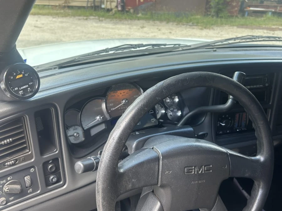 2004 GMC Sierra 2nd Gen - Image 5 of 7