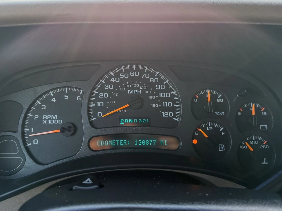 2003 GMC Sierra 2nd Gen - Image 10 of 12