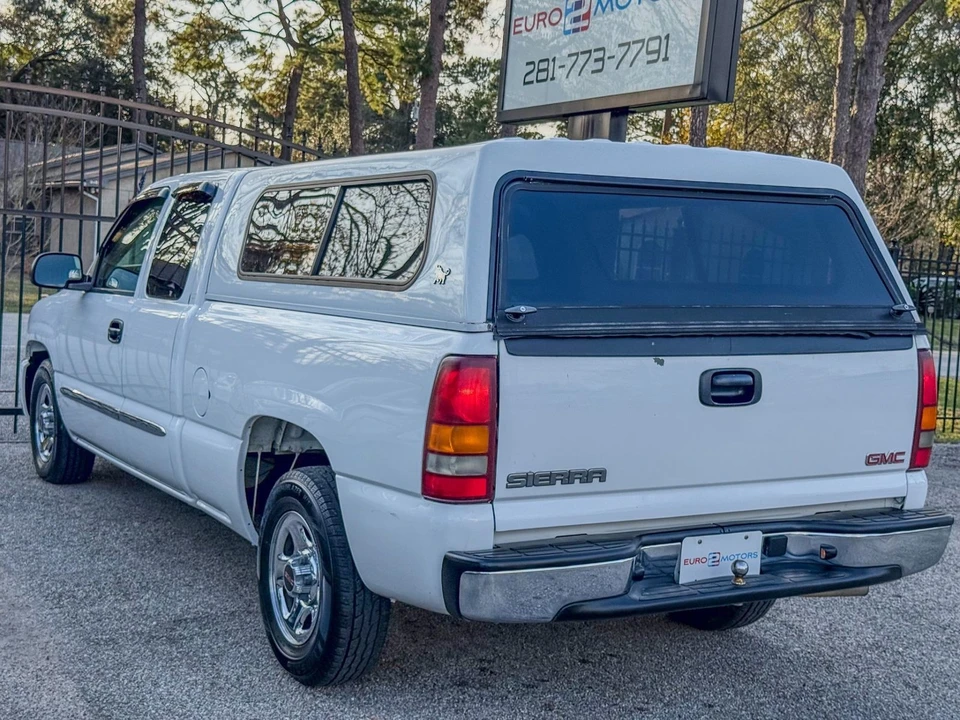 2003 GMC Sierra 2nd Gen - Image 5 of 12