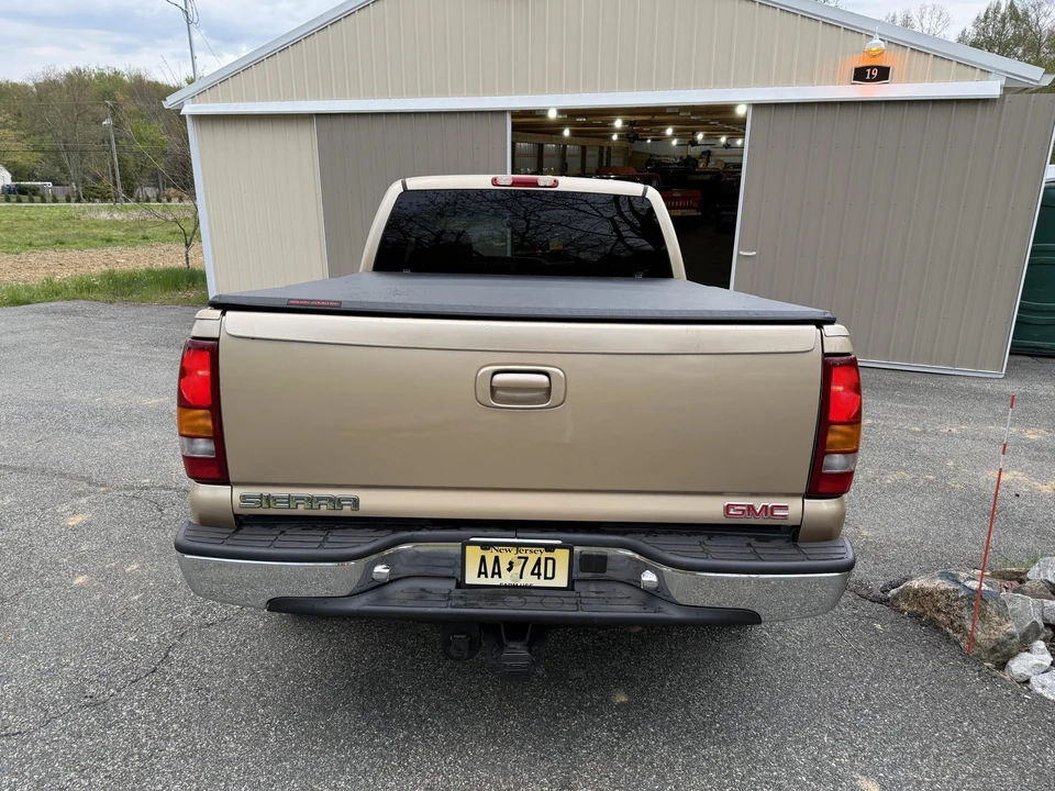 2003 GMC Sierra 2nd Gen - Image 15 of 31