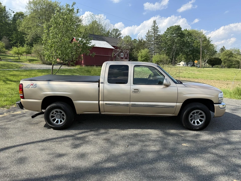 2003 GMC Sierra 2nd Gen - Image 12 of 31