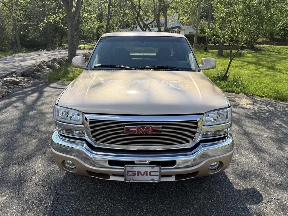 2003 GMC Sierra 2nd Gen - Image 5 of 31