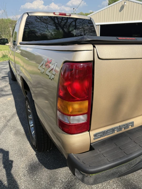 2003 GMC Sierra 2nd Gen - Image 25 of 31