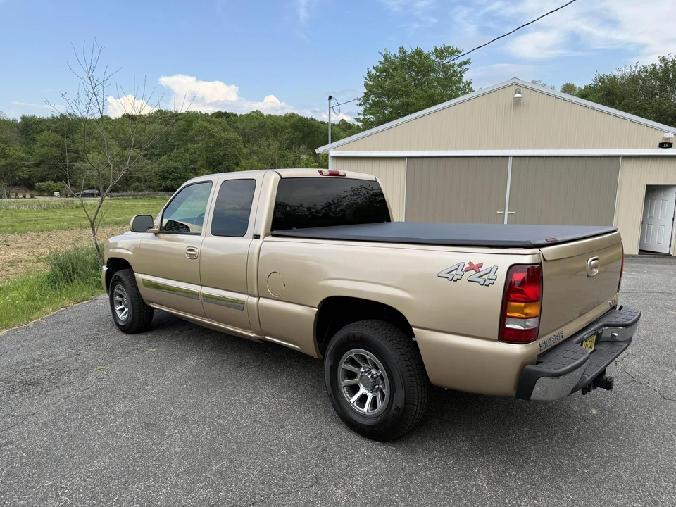 2003 GMC Sierra 2nd Gen - Image 16 of 31
