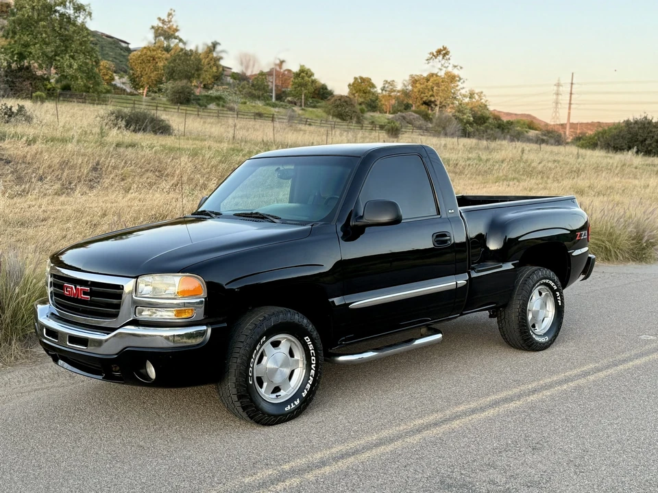 2003 GMC Sierra 2nd Gen - Image 8 of 31