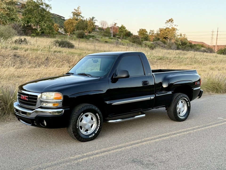 2003 GMC Sierra 2nd Gen - Image 9 of 31