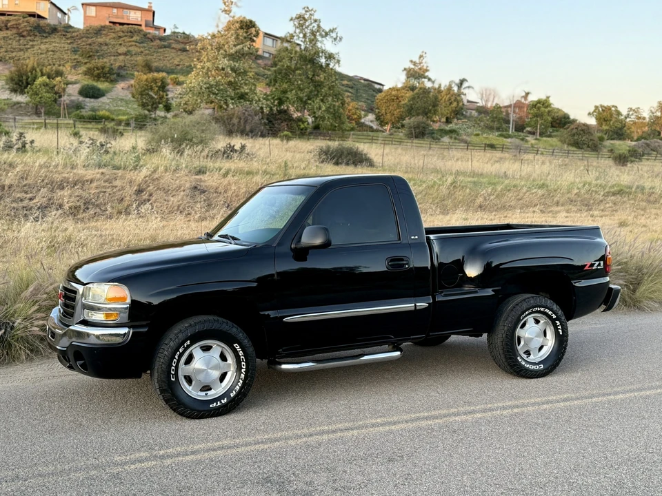 2003 GMC Sierra 2nd Gen - Image 11 of 31