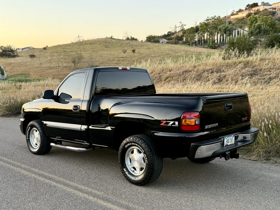 2003 GMC Sierra 2nd Gen - Image 19 of 31
