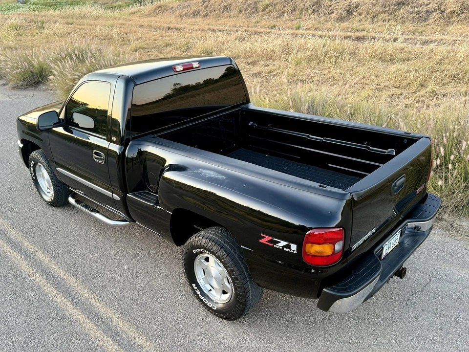2003 GMC Sierra 2nd Gen - Image 17 of 31
