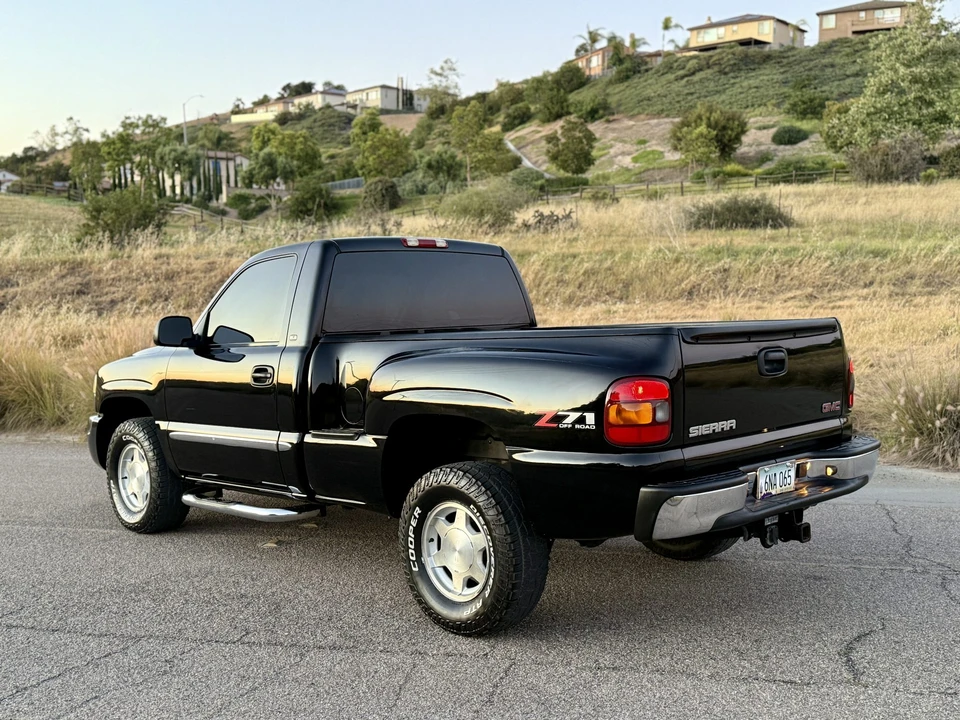 2003 GMC Sierra 2nd Gen - Image 20 of 31