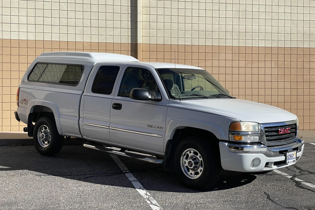 2003 GMC Sierra Heavy Duty 2nd Gen - Image 3 of 31