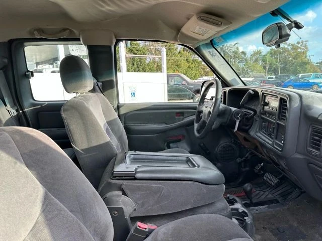 2003 GMC Sierra Heavy Duty 2nd Gen - Image 7 of 13