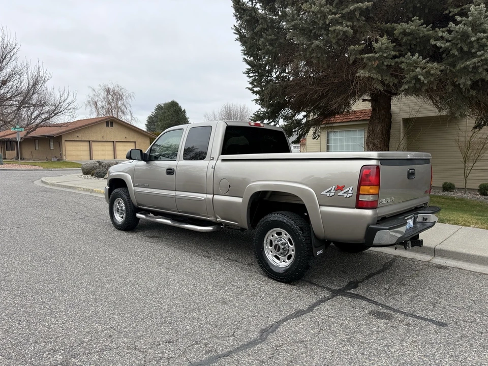 2003 GMC Sierra Heavy Duty 2nd Gen - Image 3 of 21