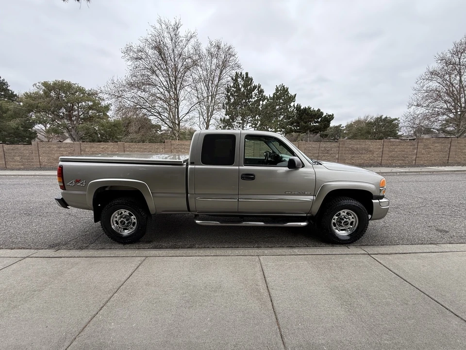 2003 GMC Sierra Heavy Duty 2nd Gen - Image 6 of 21