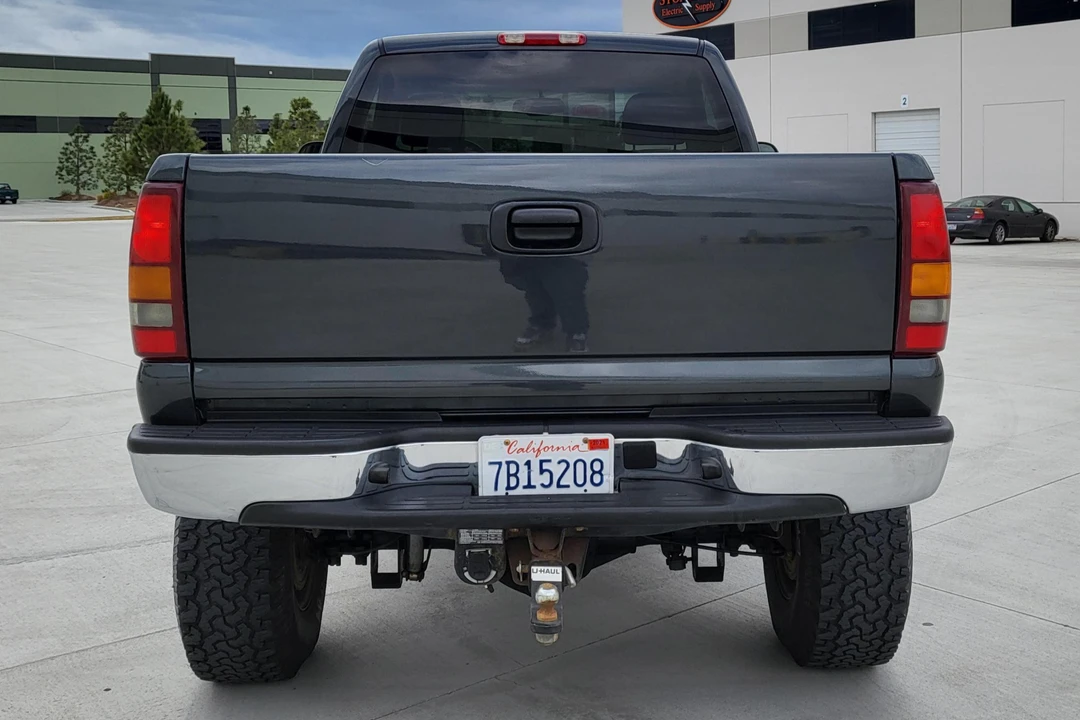 2003 GMC Sierra Heavy Duty 2nd Gen - Image 5 of 31