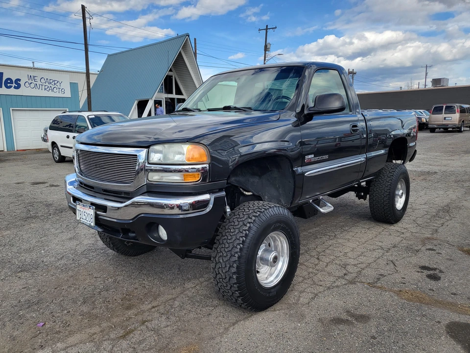 2003 GMC Sierra Heavy Duty 2nd Gen - Image 8 of 31
