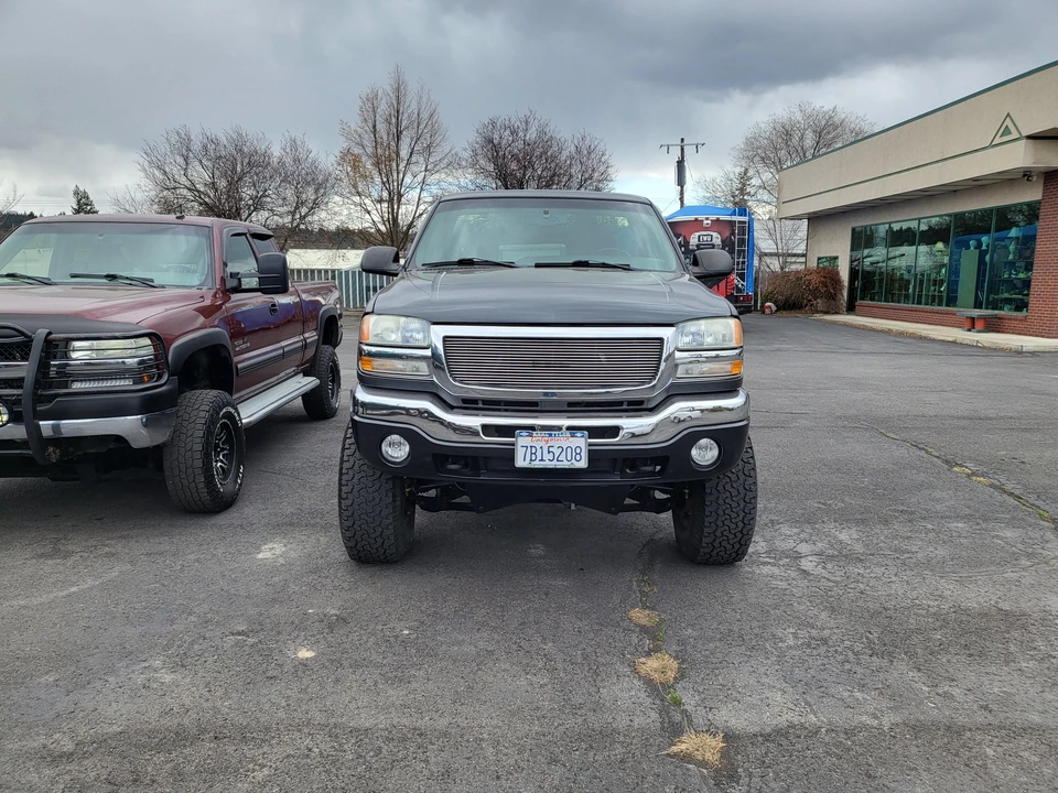 2003 GMC Sierra Heavy Duty 2nd Gen - Image 6 of 31