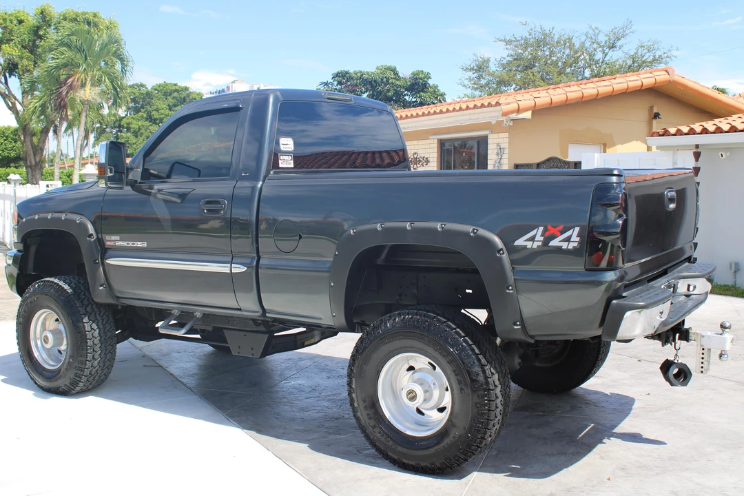 2003 GMC Sierra Heavy Duty 2nd Gen - Image 17 of 31