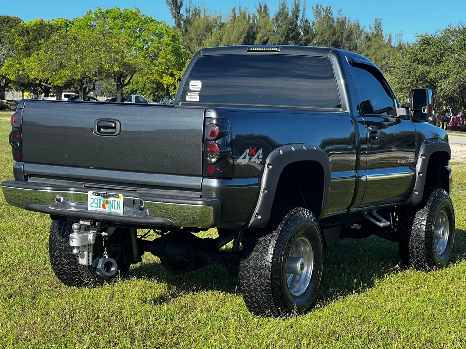 2003 GMC Sierra Heavy Duty 2nd Gen - Image 22 of 31