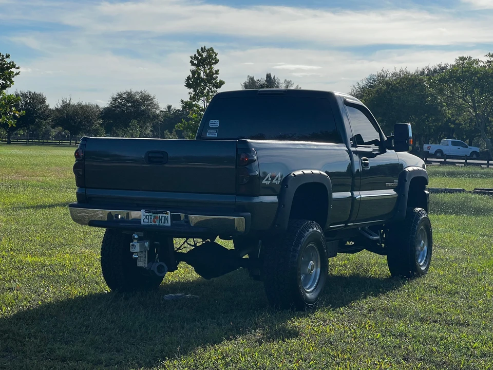 2003 GMC Sierra Heavy Duty 2nd Gen - Image 23 of 31