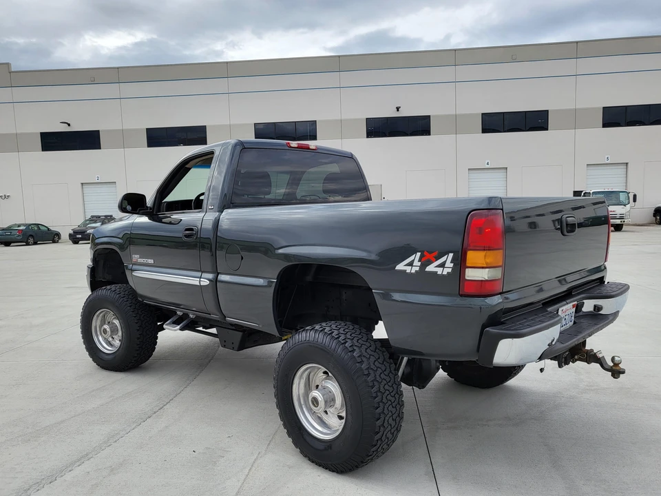 2003 GMC Sierra Heavy Duty 2nd Gen - Image 9 of 31