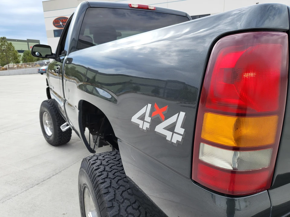 2003 GMC Sierra Heavy Duty 2nd Gen - Image 27 of 31