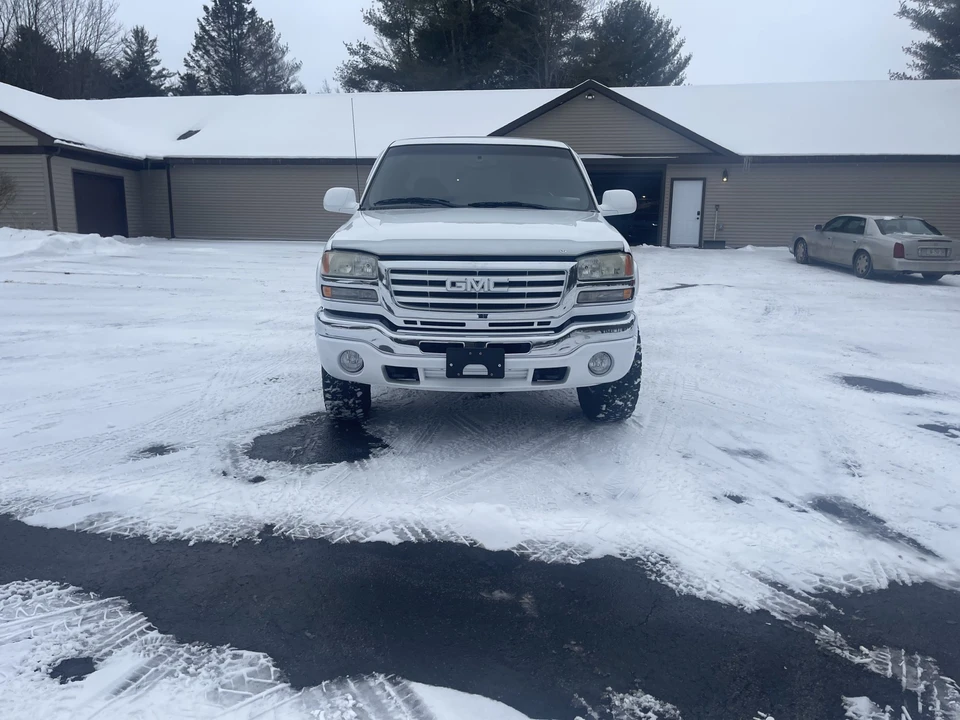 2003 GMC Sierra Heavy Duty 2nd Gen - Image 17 of 31