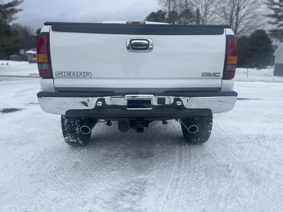 2003 GMC Sierra Heavy Duty 2nd Gen - Image 10 of 31