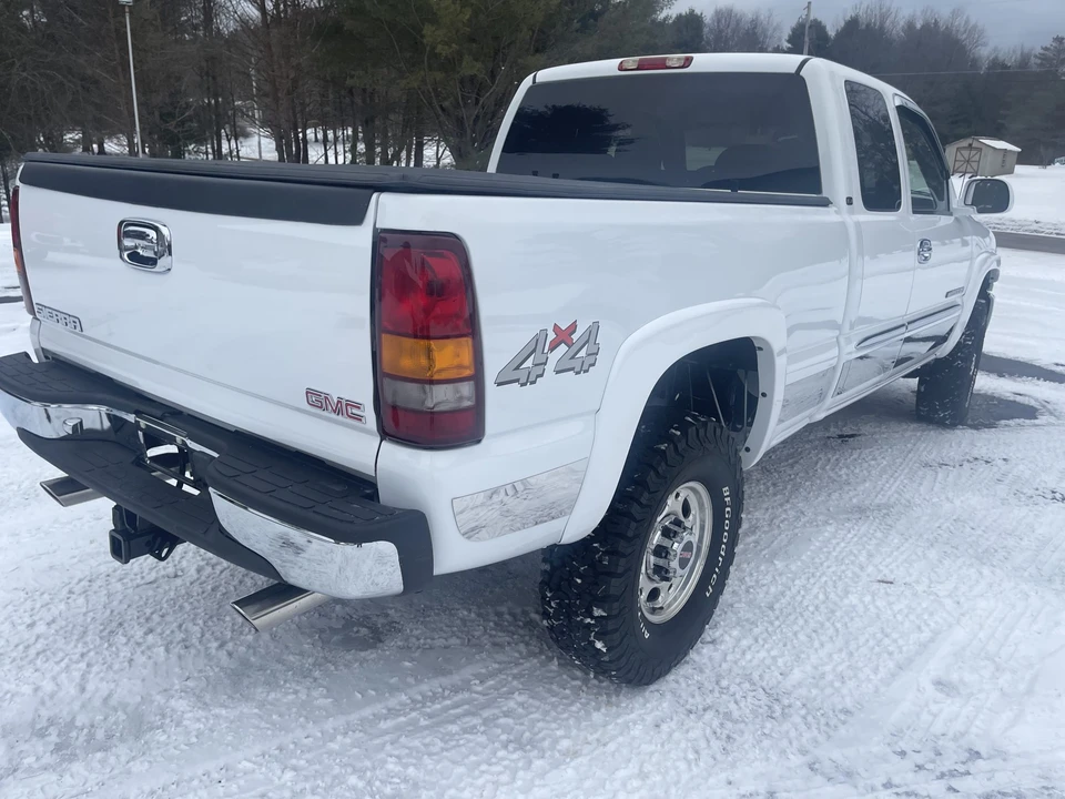 2003 GMC Sierra Heavy Duty 2nd Gen - Image 13 of 31