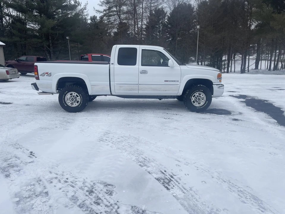 2003 GMC Sierra Heavy Duty 2nd Gen - Image 14 of 31
