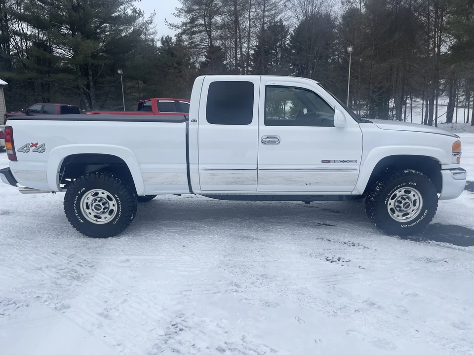 2003 GMC Sierra Heavy Duty 2nd Gen - Image 16 of 31
