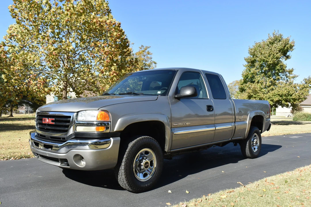 2003 GMC Sierra Heavy Duty 2nd Gen - Image 6 of 31