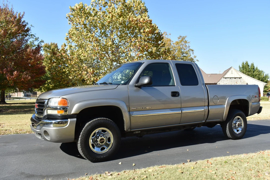 2003 GMC Sierra Heavy Duty 2nd Gen - Image 8 of 31