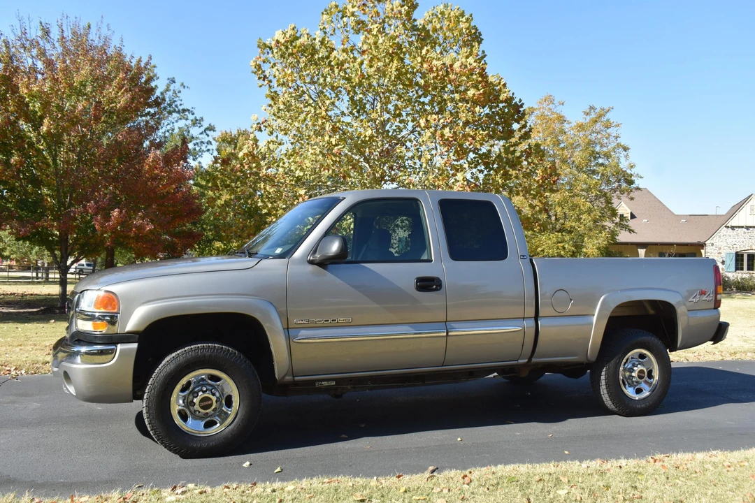 2003 GMC Sierra Heavy Duty 2nd Gen - Image 9 of 31