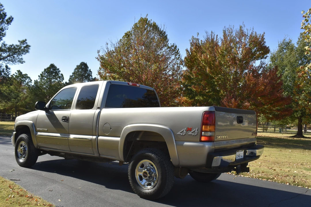 2003 GMC Sierra Heavy Duty 2nd Gen - Image 13 of 31