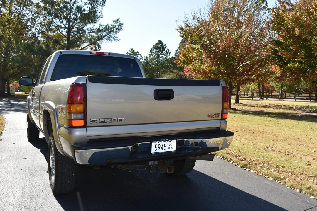 2003 GMC Sierra Heavy Duty 2nd Gen - Image 15 of 31