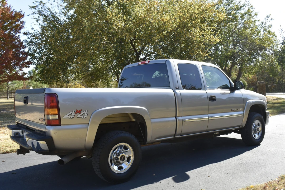 2003 GMC Sierra Heavy Duty 2nd Gen - Image 18 of 31