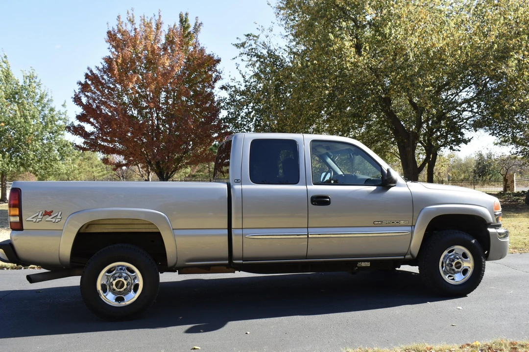 2003 GMC Sierra Heavy Duty 2nd Gen - Image 21 of 31