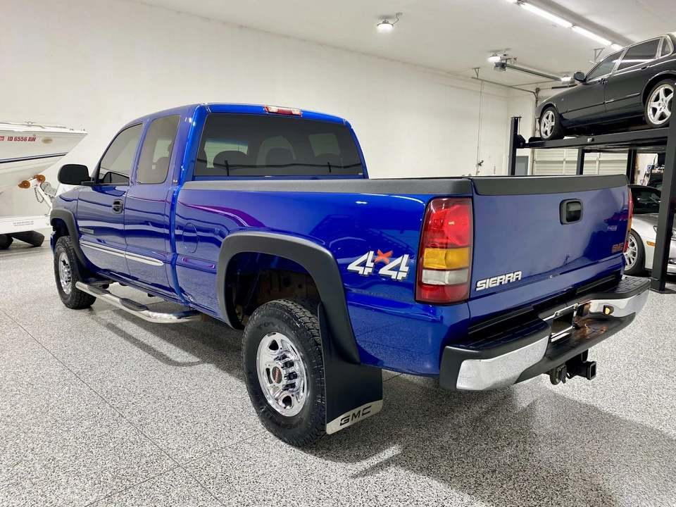 2003 GMC Sierra Heavy Duty 2nd Gen - Image 15 of 31