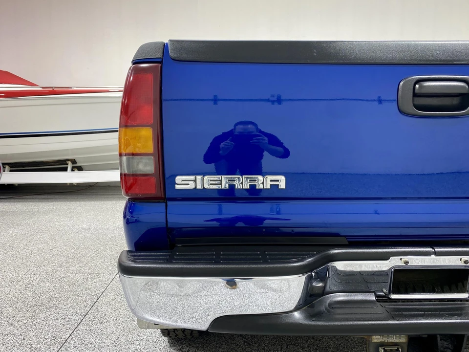 2003 GMC Sierra Heavy Duty 2nd Gen - Image 28 of 31