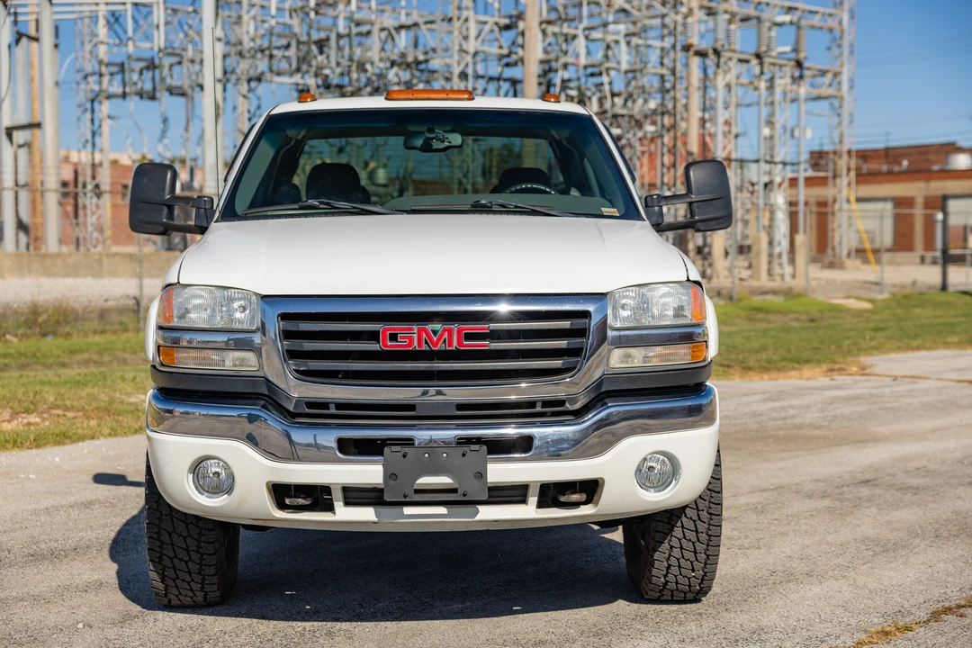 2003 GMC Sierra Heavy Duty 2nd Gen - Image 7 of 31