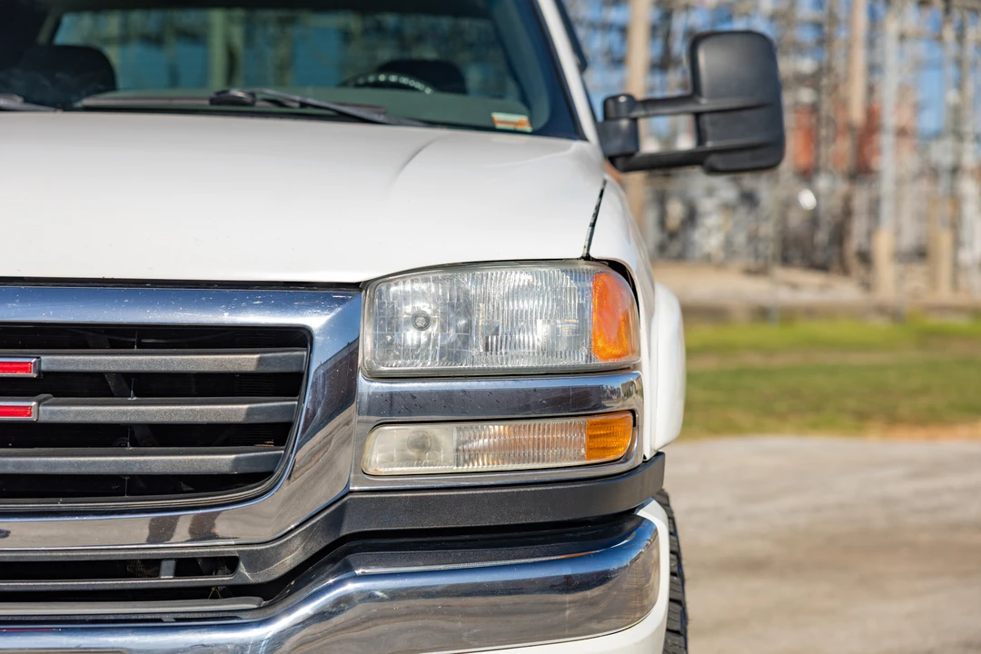 2003 GMC Sierra Heavy Duty 2nd Gen - Image 11 of 31