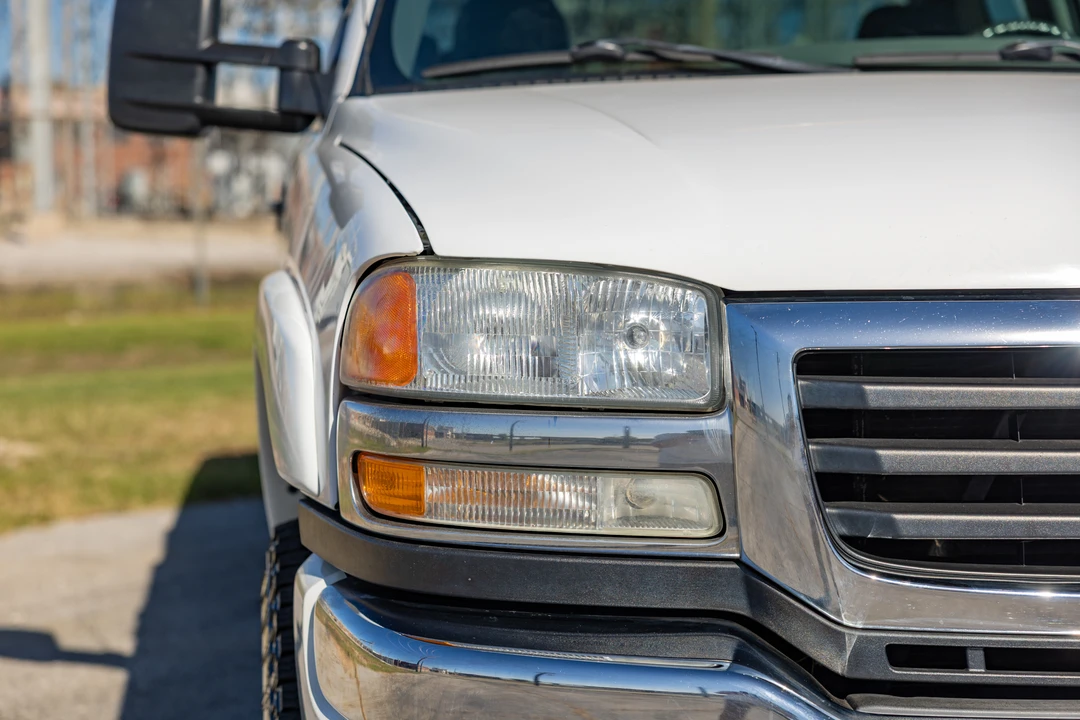 2003 GMC Sierra Heavy Duty 2nd Gen - Image 9 of 31