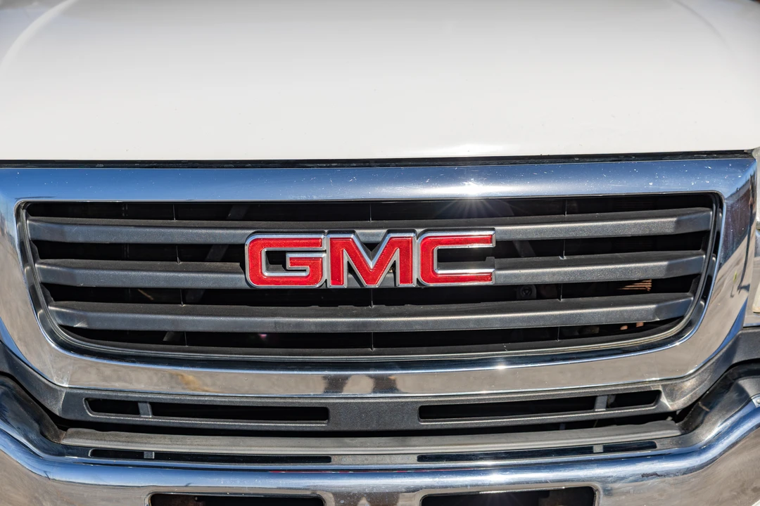2003 GMC Sierra Heavy Duty 2nd Gen - Image 10 of 31