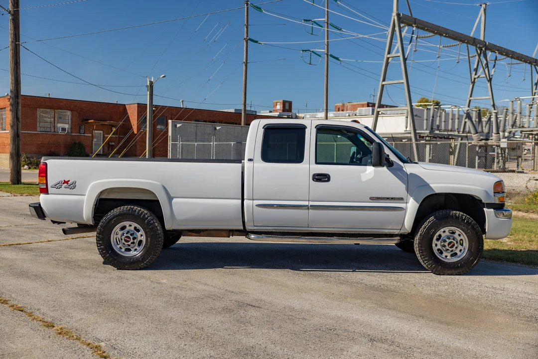 2003 GMC Sierra Heavy Duty 2nd Gen - Image 6 of 31