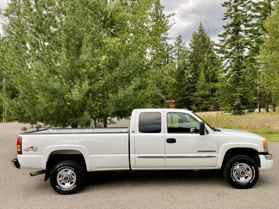 2003 GMC Sierra Heavy Duty 2nd Gen - Image 10 of 31
