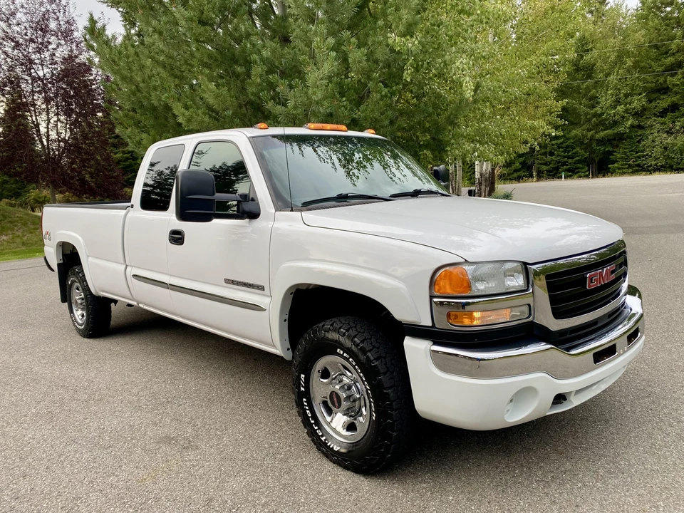 2003 GMC Sierra Heavy Duty 2nd Gen - Image 8 of 31