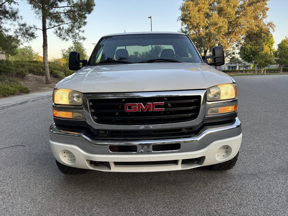 2003 GMC Sierra Heavy Duty 2nd Gen - Image 18 of 31